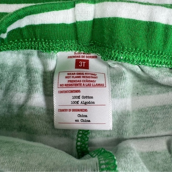 Green striped matching pajamas size 3T - Picture 7 of 7